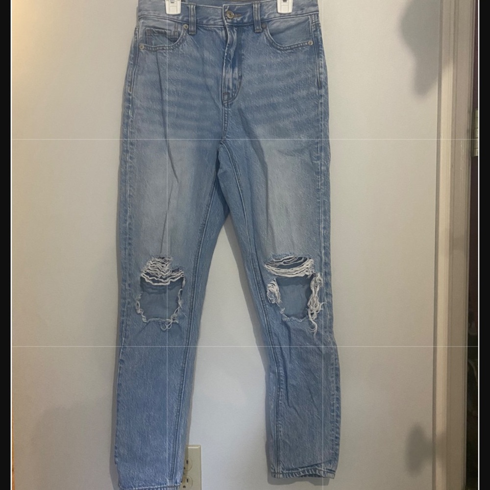 American Eagle Mom Jeans